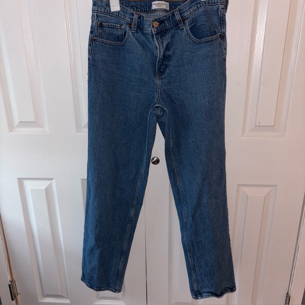 Abercrombie & Fitch 90’s straight Blue Jeans